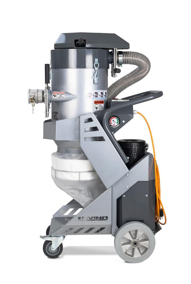 VACUUM V20E; 1PH X115V50/60HZ 15.4AMPS; 3.3HP/2.4KW; PULSE MANUAL FILTER CLEANING,INCLUDING D50 HOSE 7.5M ANTISTATIC POLYURETHANE WITH CAMLOCK SYSTEM